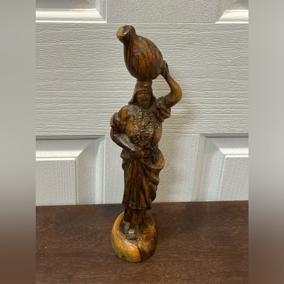 Wood Sculpture Statue Art Figurine Carved Woman Detailed Outfit. - Picture 8 of 16